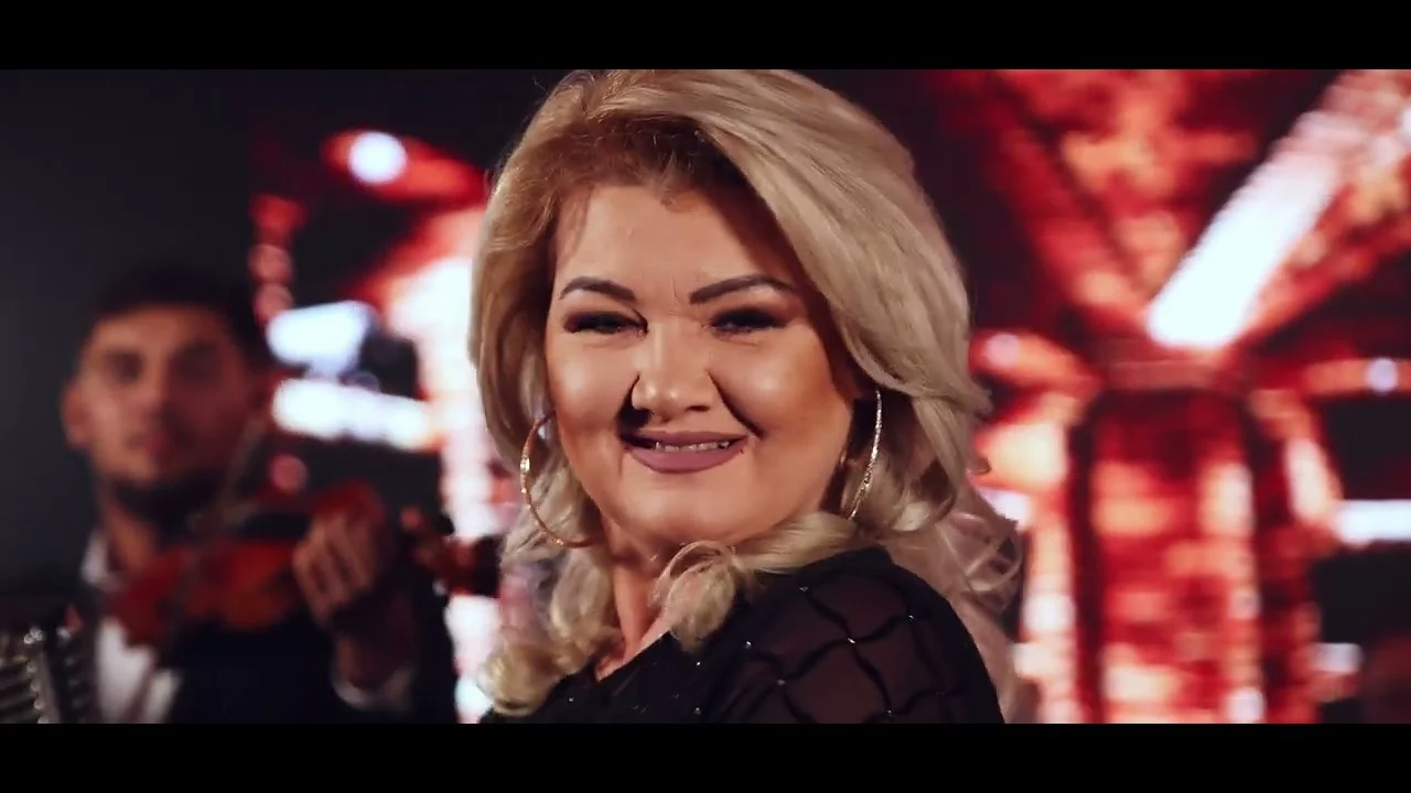 Taraful Simona Tone, formație în București – fotografie 6