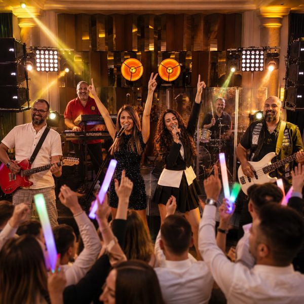 Gia Band – Trupă Cover — fotografia 1