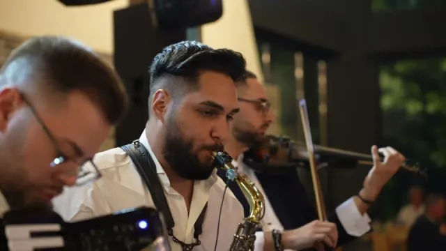 Grand Music Events, formație în Sector 3 – fotografie 7